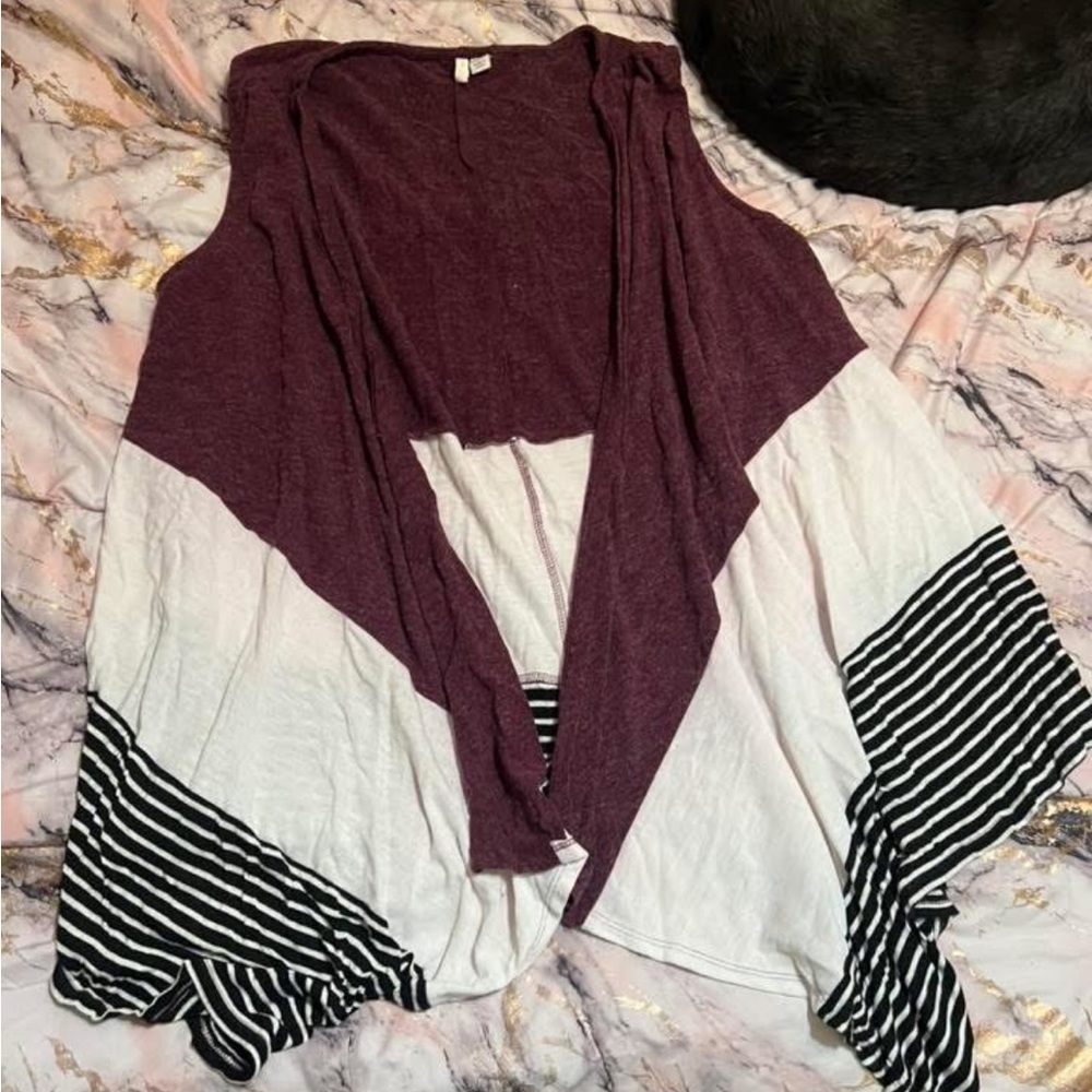 Stylish Women's Purple and White Sweater